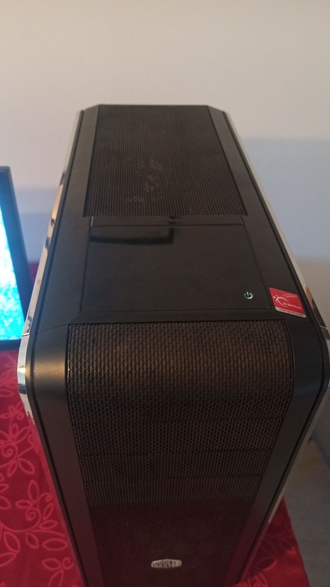 RTX 4060/1070TI, 165Htz, Intel I7, 32GB RAM, M2 NVME
