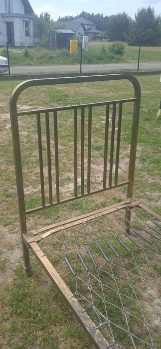 Stare mosiężne sygnowane  przedwojenne łóżko