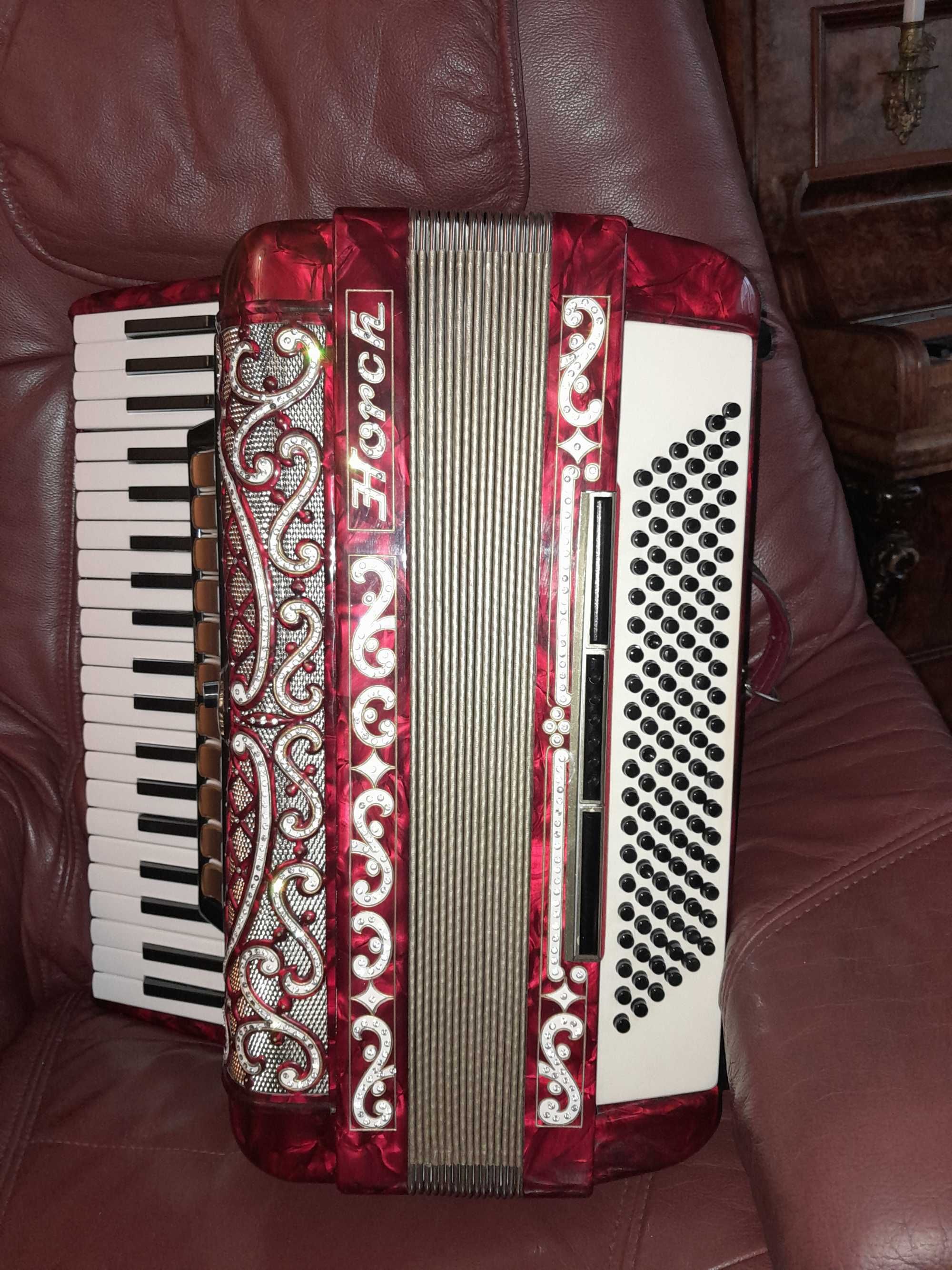 Akordeon Horch 120  basów