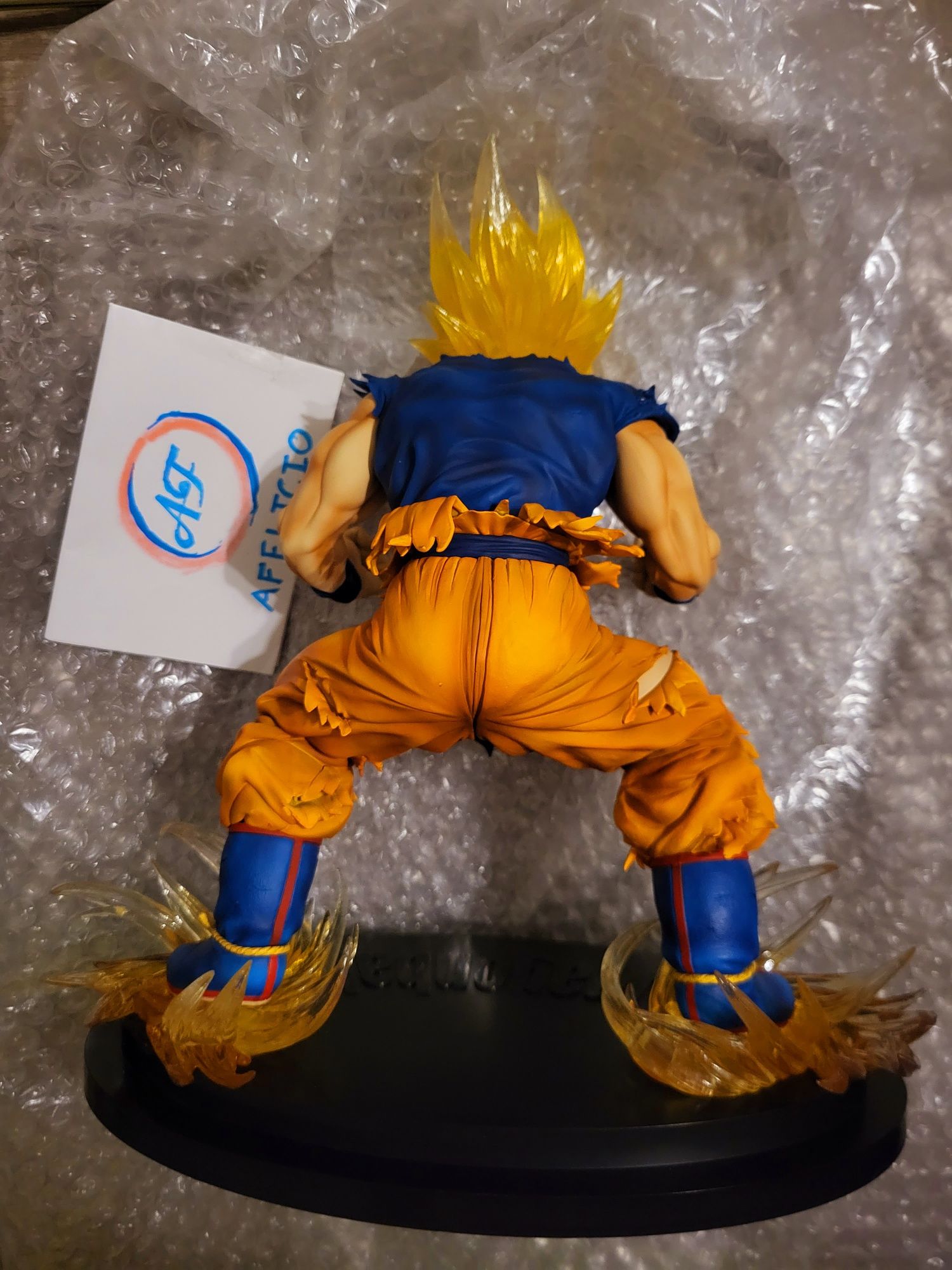 Son Goku Super Saiyan Medicos Entertainment ver. 2 Figura Dragonball