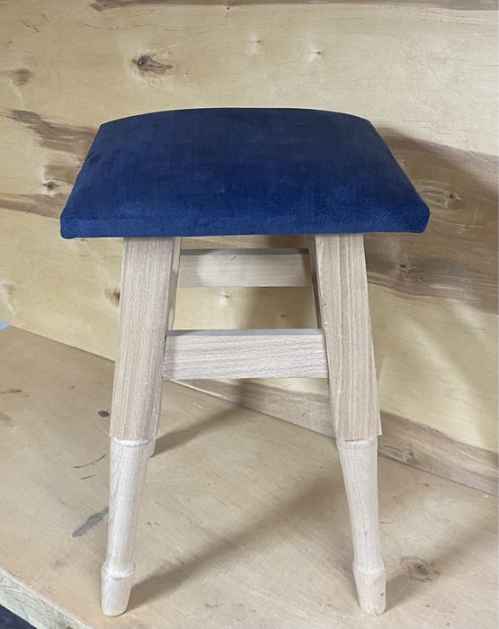 Табуретки під замовлення