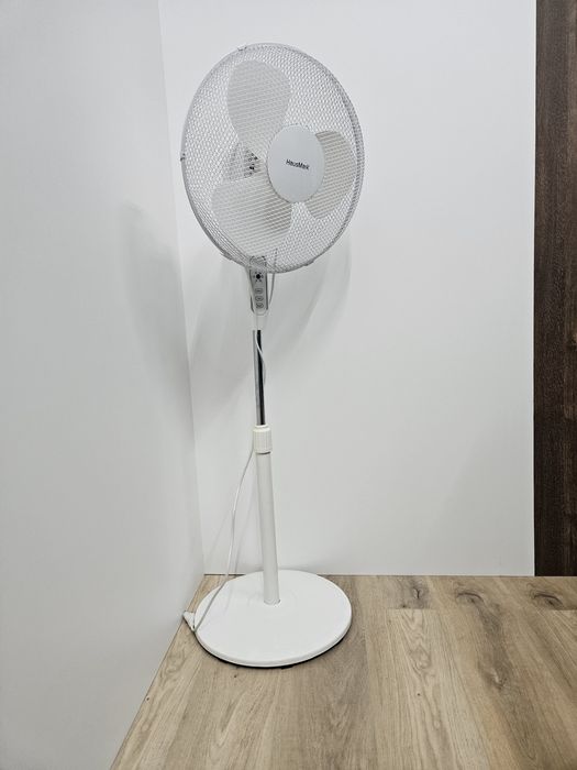 Вентилятор HausMark HSFM-1625 WH/RC