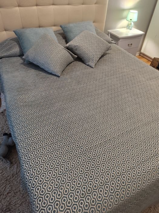 Venda de colcha e cortinados