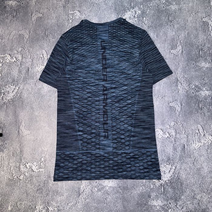 Спортивна футболка Under Armour, S/M-size original