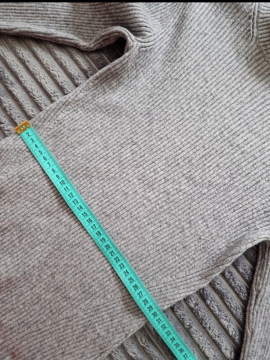 Golf elastyczny. Ciepły.