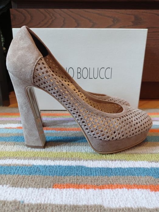 Buty skórzane beżowe