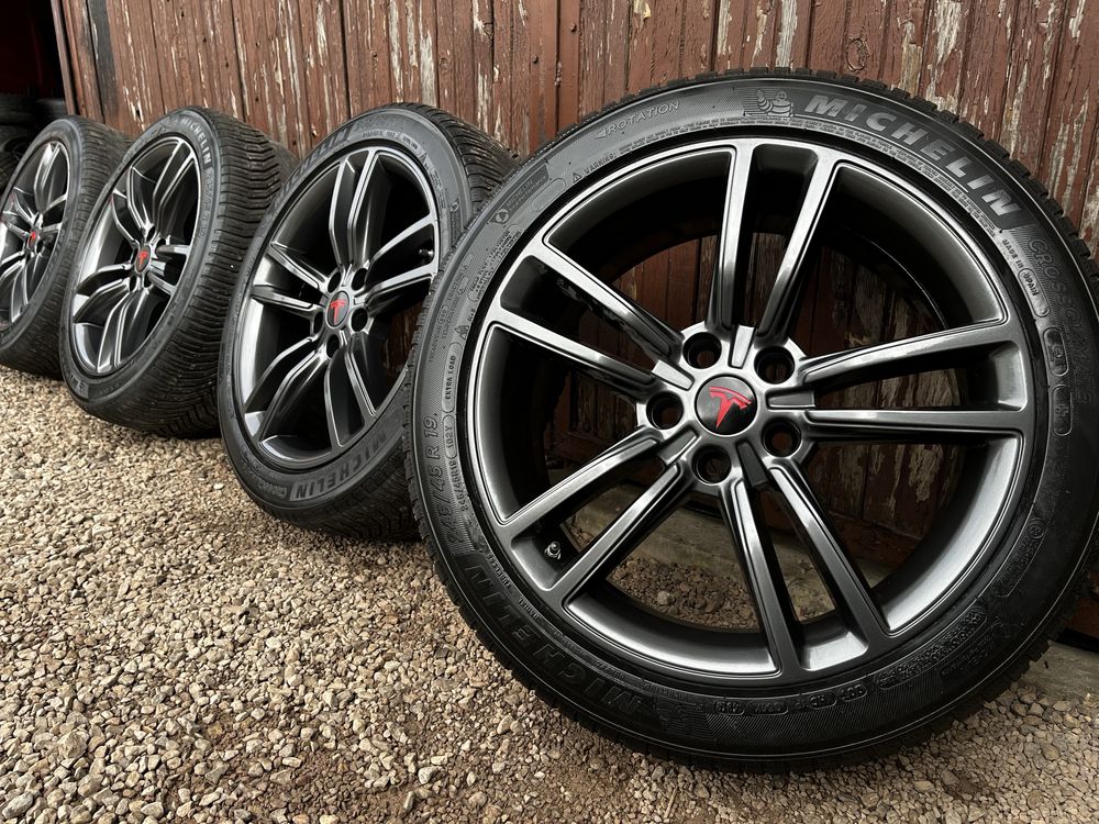 Felgi 19 5x120 Tesla S Idealne *Tpms *Michelin *Idealne