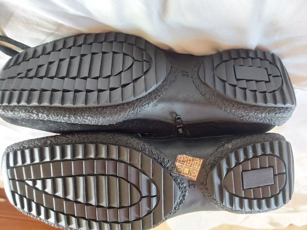 Okazja Buty kozaki NOWE , czarne, zamszowe rozmiar 37