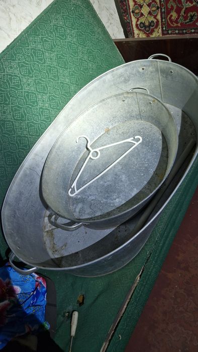 Продаю таз оцинкованный  б.у