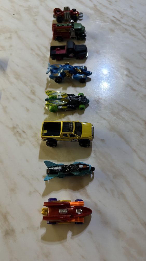 Машинки Hot Wheels