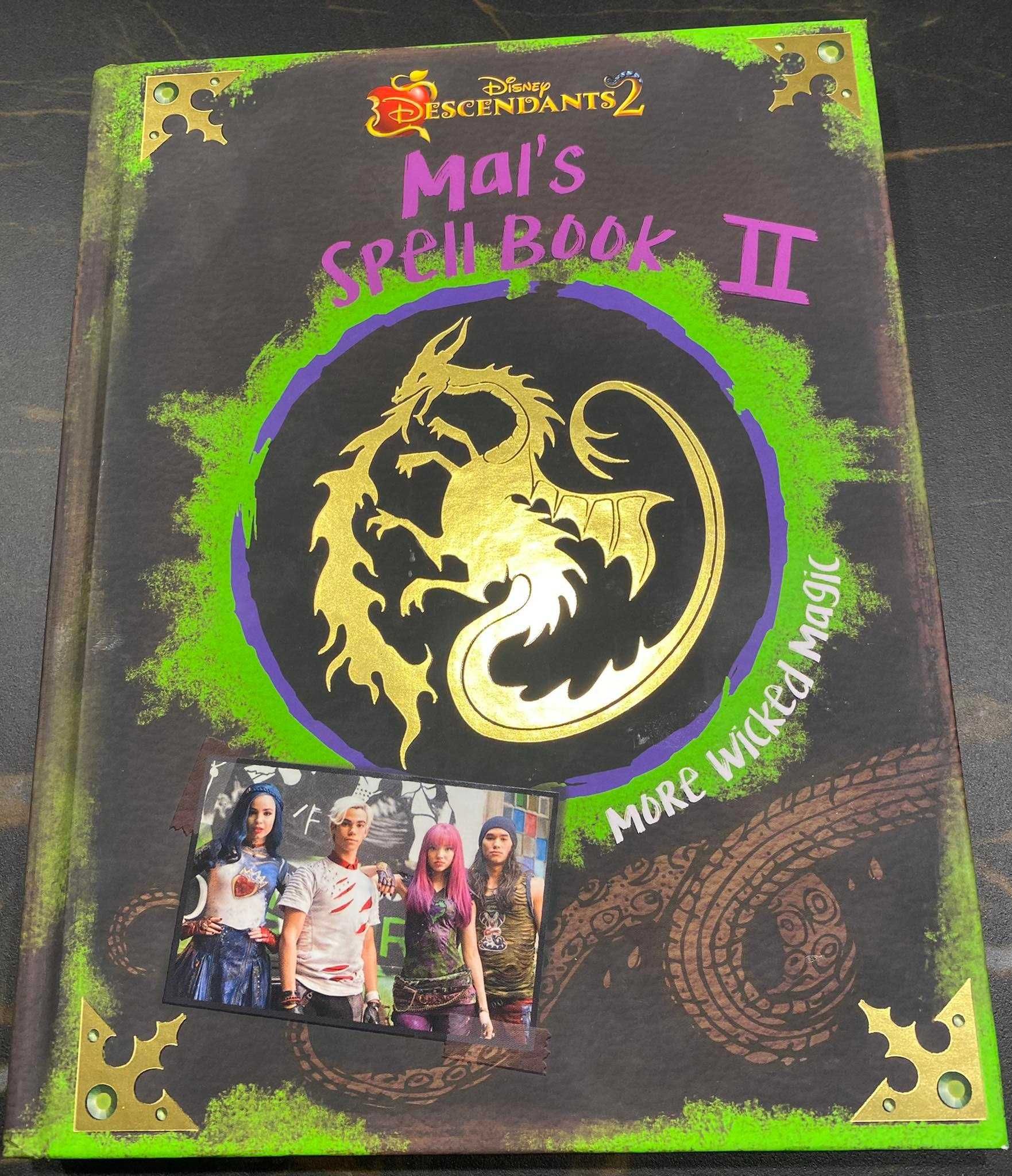 Descendants 2: Mal's Spell Book II - książka ang.
