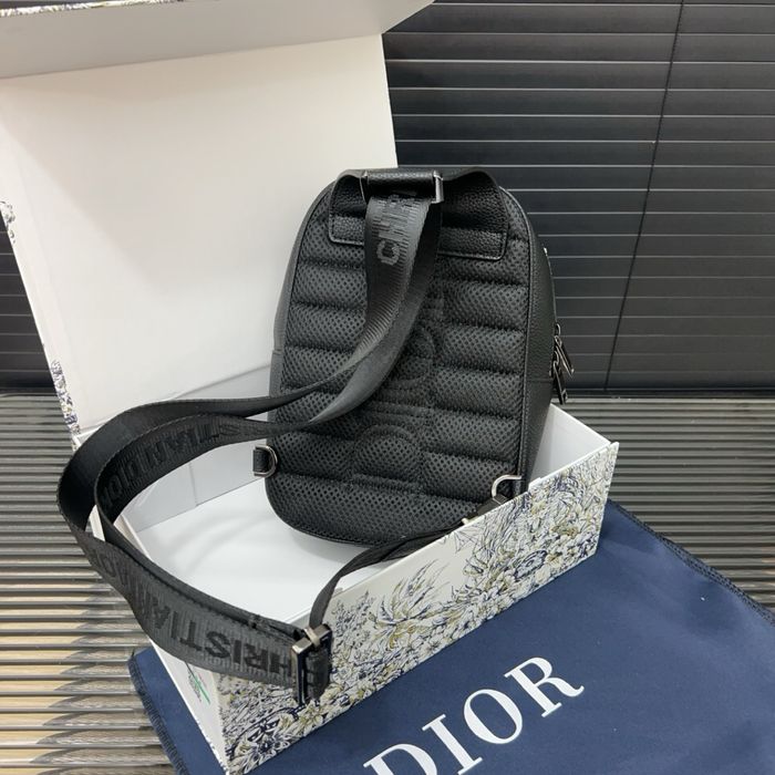 Doir сумка слинг поясна кожаная оригинал черная Louis Vuitton