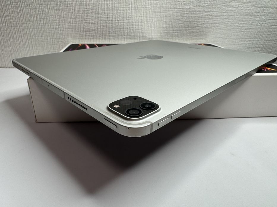 Apple iPad Pro 12.9  6Gen M2 128GB, Wi-Fi + LTE Silver 2022