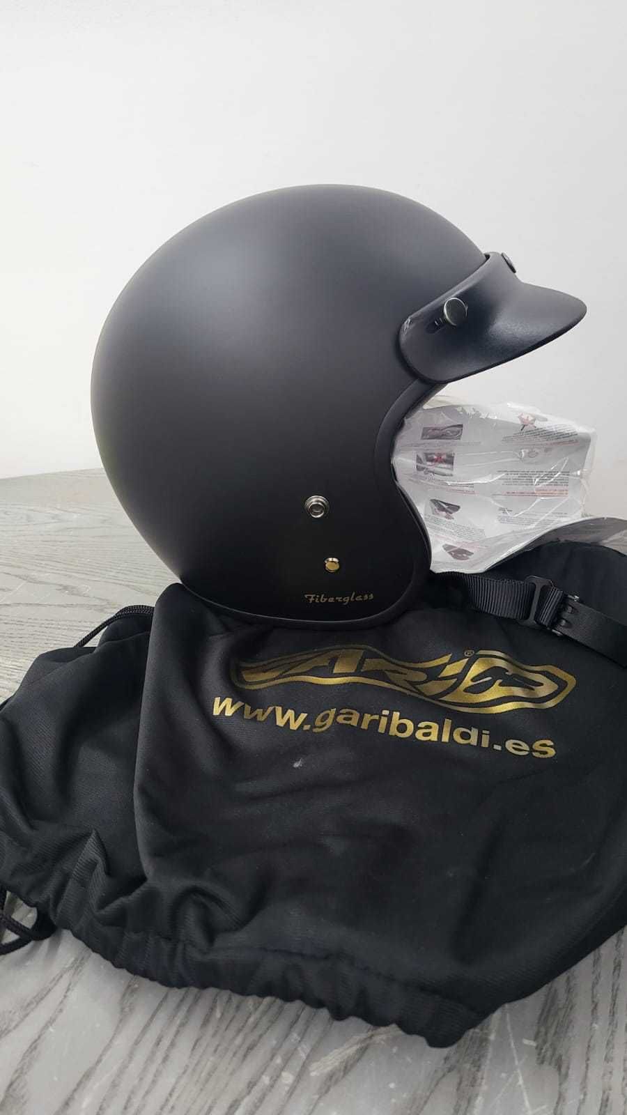 Capacete de mota Garibaldi