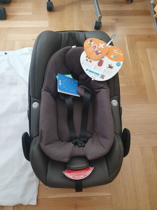 Fotelik Maxi Cosi Pebble plus z baza - Gwarancja - limitowana edycja