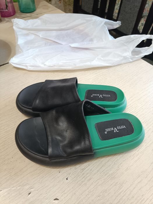 Жіночі шкіряні шльопанці шльопки шлепанци