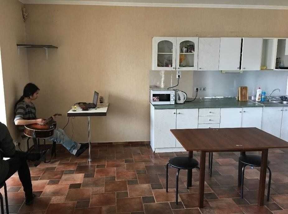 Сучасний хостел! метро Контрактова