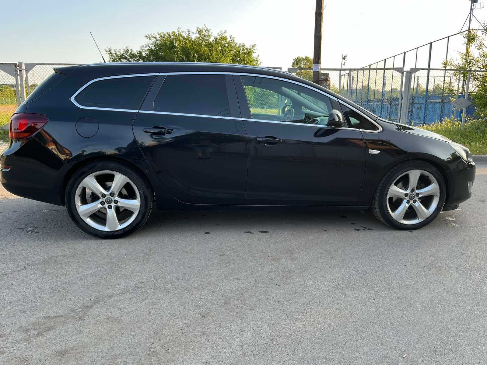 Opel Astra J 2.0 TDI Sport