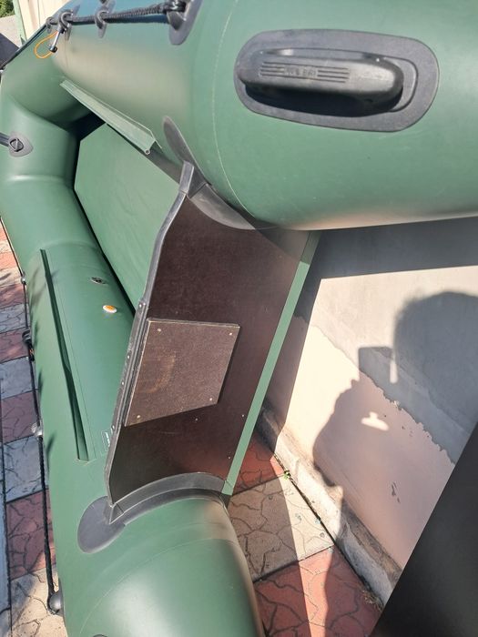 Лодка kolibri -330.