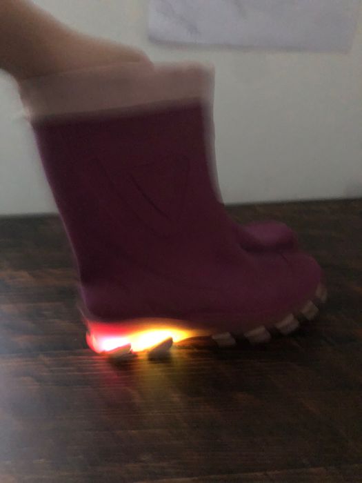 Резиновые сапожки на ножку 19,3см с тёплым вкладышем.