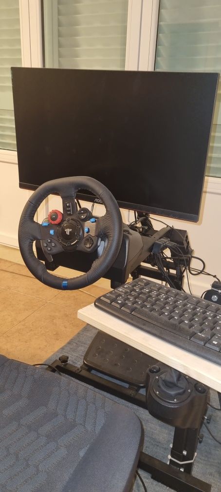 Simulador completo g29 aoc 144hz