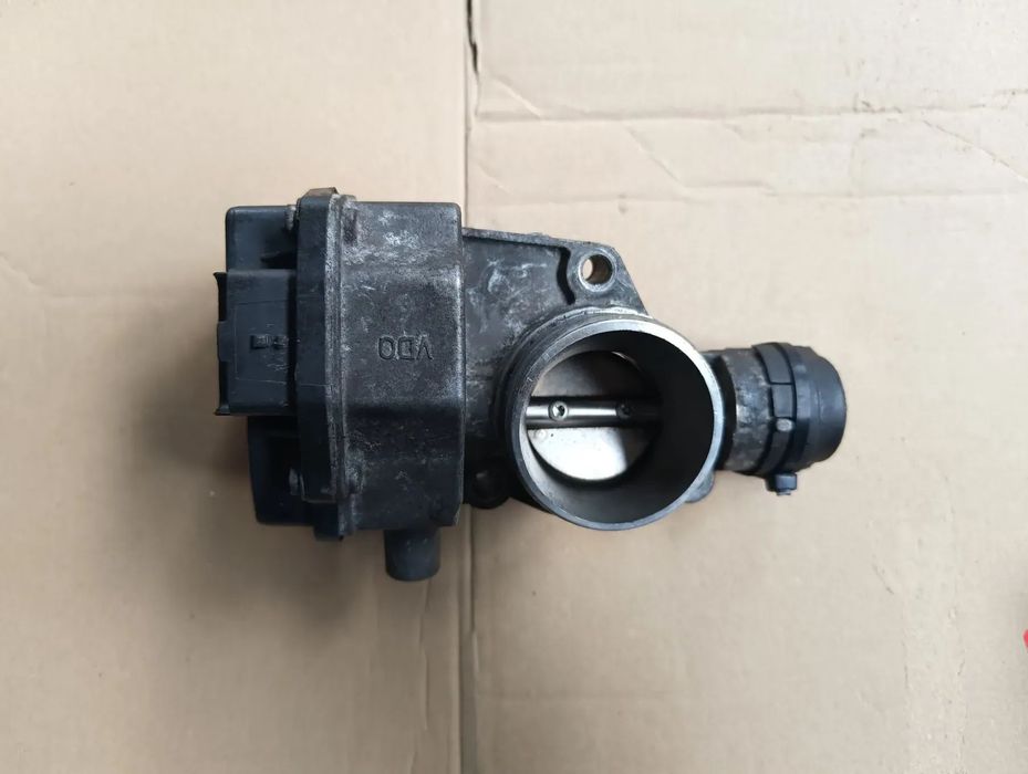 PRZEPUSTNICA RENAULT ESPACE IV LAGUNA II 2.0 T TURBO 8200243886 8200287157