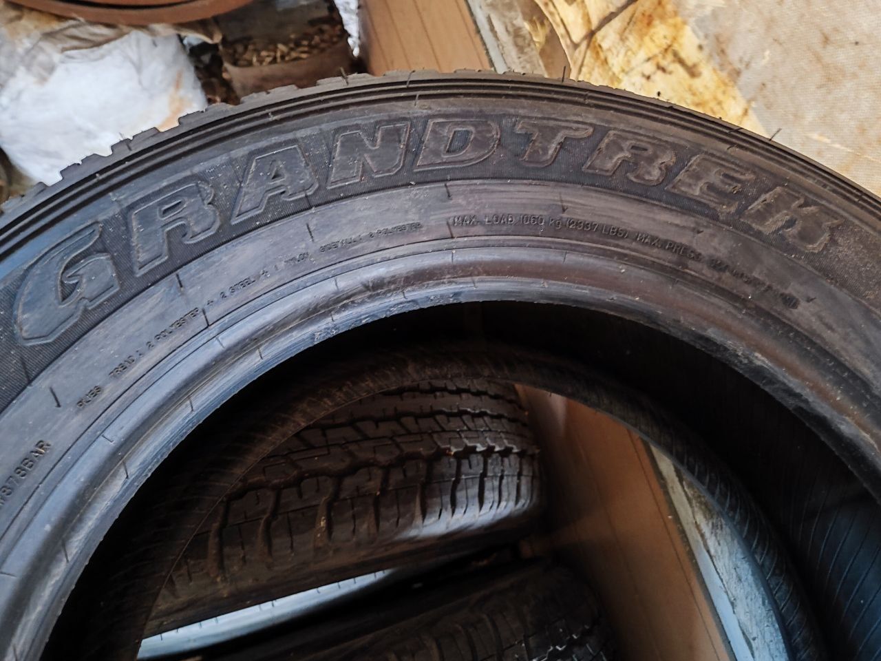 Шины всесезонные Dunlop GrandTrek AT22 265/60 R18 110H