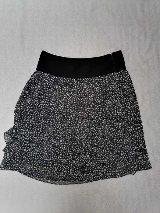 Spódnica z gwiazdkami ZARA czarna S