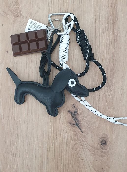 Stylowy i uroczy brelok do torebki Jamnik + mini czekolada