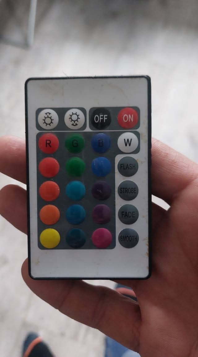 Napowietrzacz z oświetleniem RGB  do akwarium