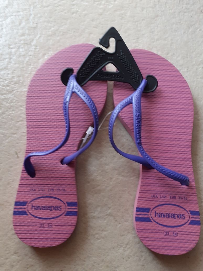 Chinelos Havaianas e sandálias NOVAS