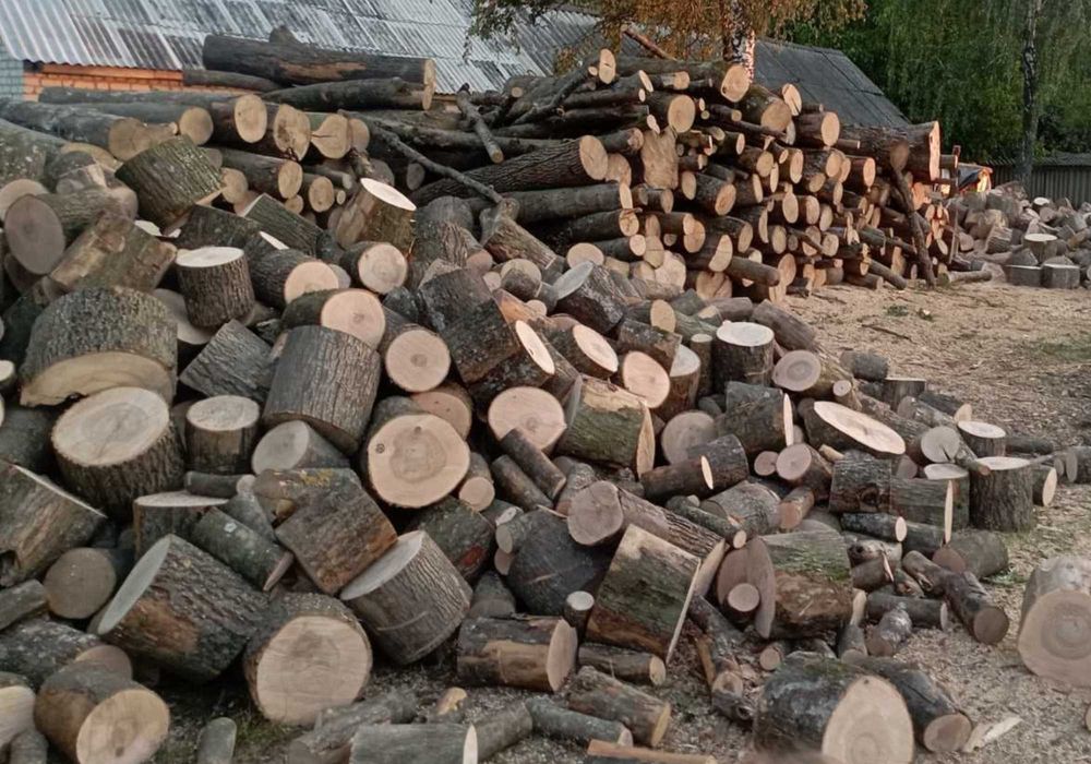 СУХІ дрова  • Для будинку Ясен рубаний дліна 36-40см середній покол