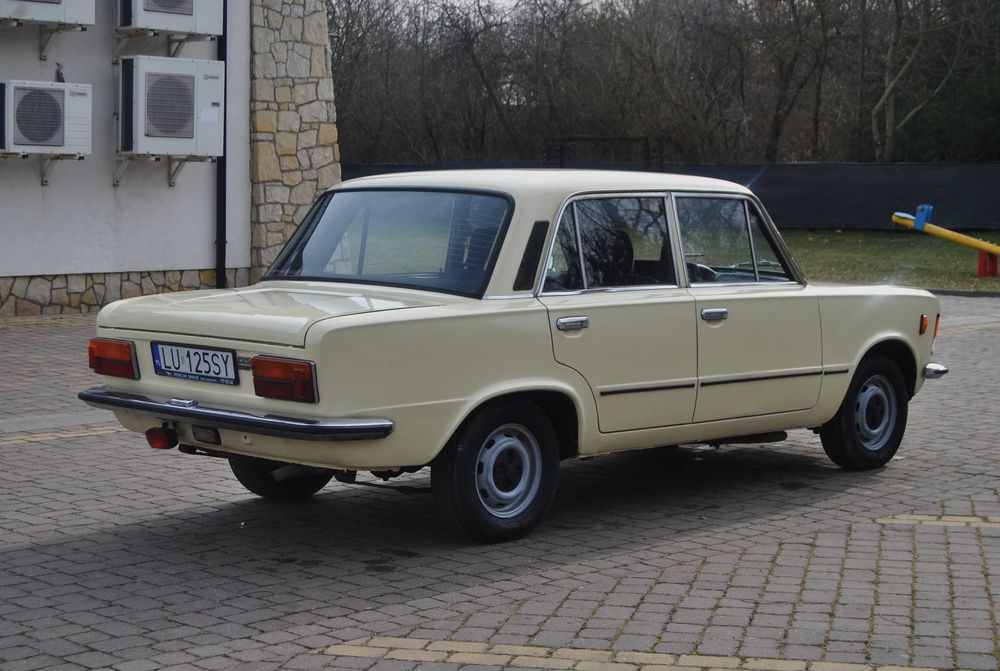 Wynajem ŚLUBNY, EVENTOWY, PRYWATNY Fiat 125p w kolorze kości słoniowej