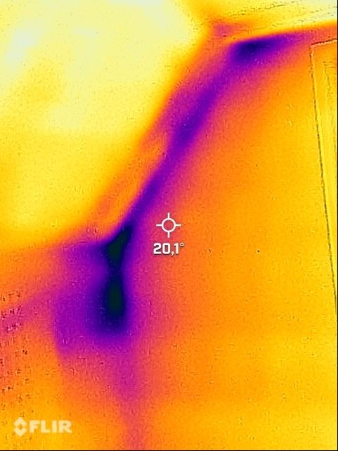 Izolacja  celulozą  .Naprawa izolacji. Docieplanie skosów.
