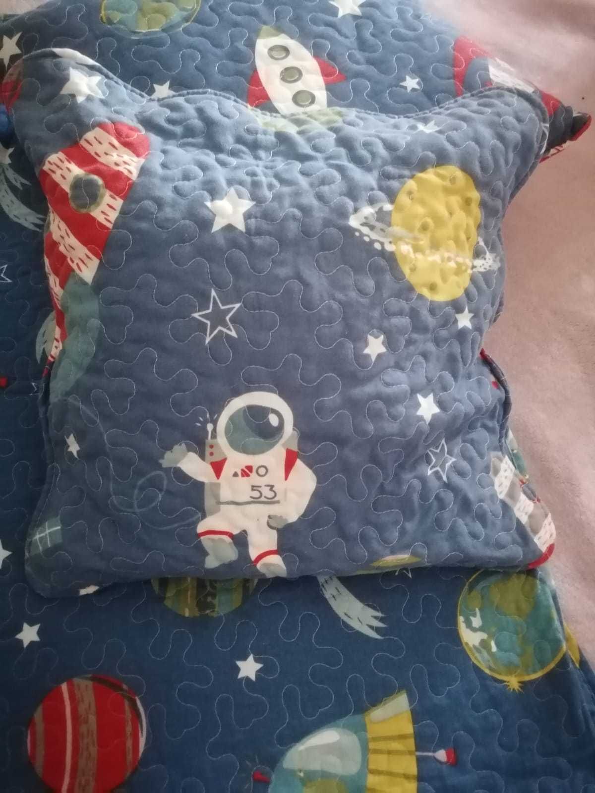 Conjunto Colcha Cama Solteiro Planetas com duas Almofadas