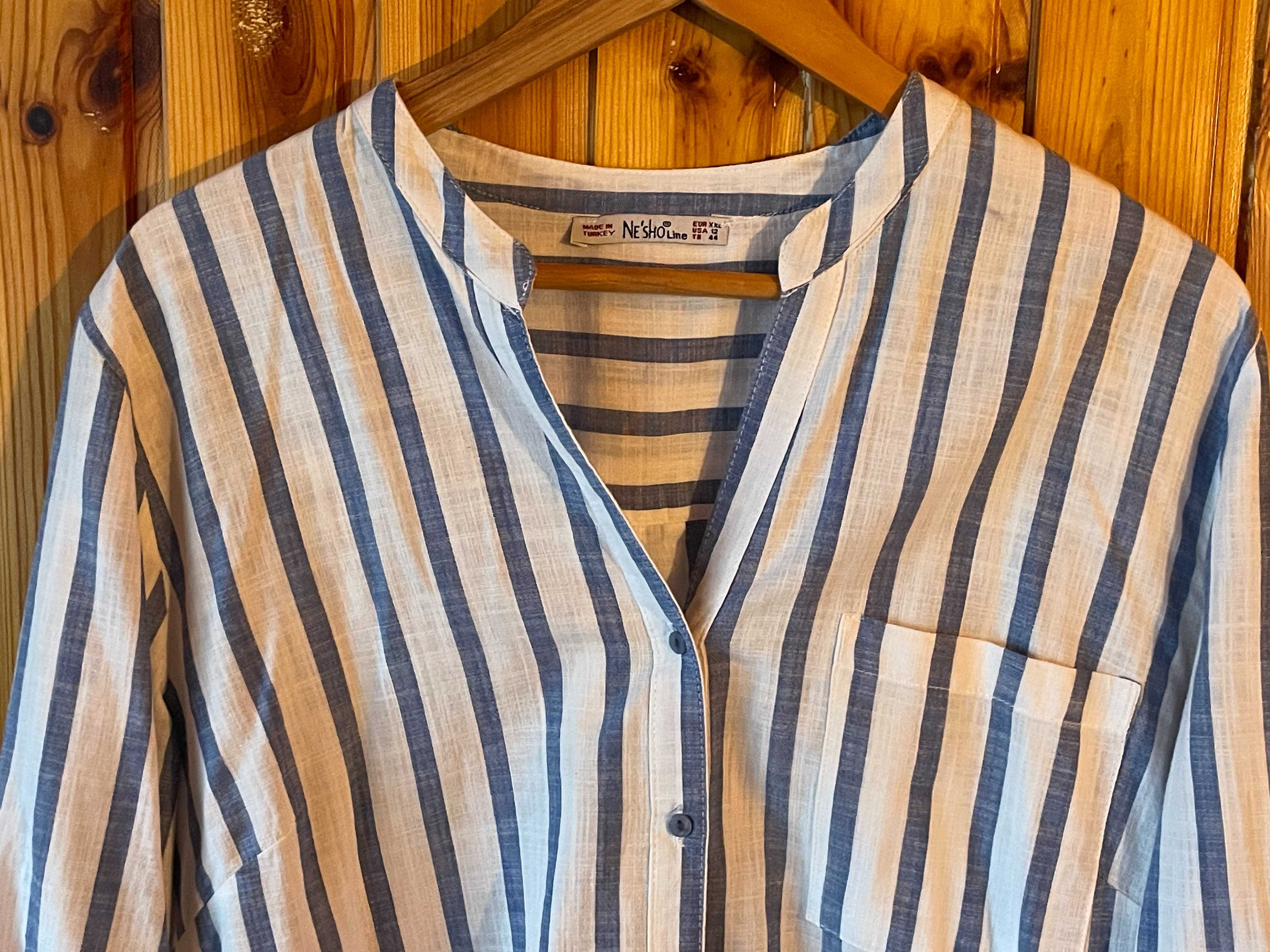 Жіноча сорочка (біла, в синю смужку) (льон) (52-54)