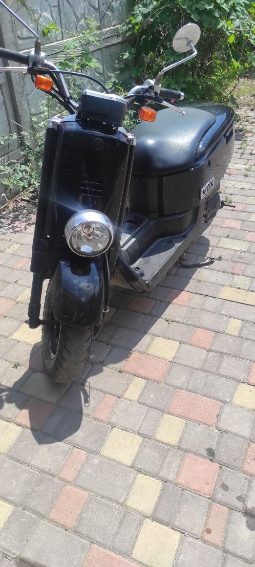 Продам скутер Yamaha vox вокс с маленьким пробегом