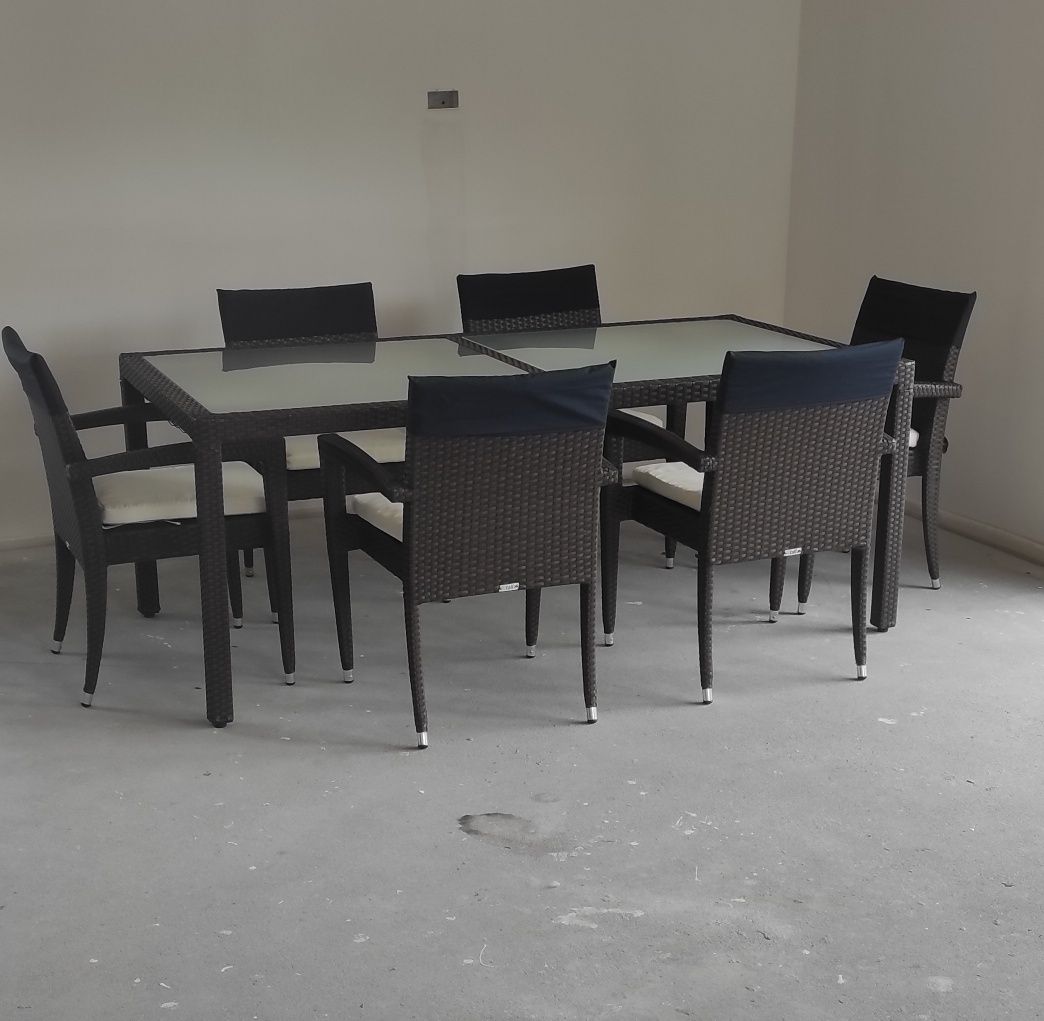 Stół plus 6 krzeseł rattan brązowy