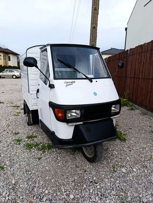 Piaggio Ape 50 Van Piaggio ape Elektryczny Ładny Prosseco Van Pizza Kawa