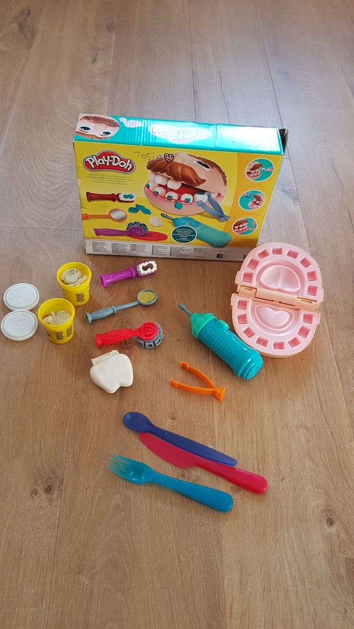 Ciastolina Play-doh Dentysta + dodatki