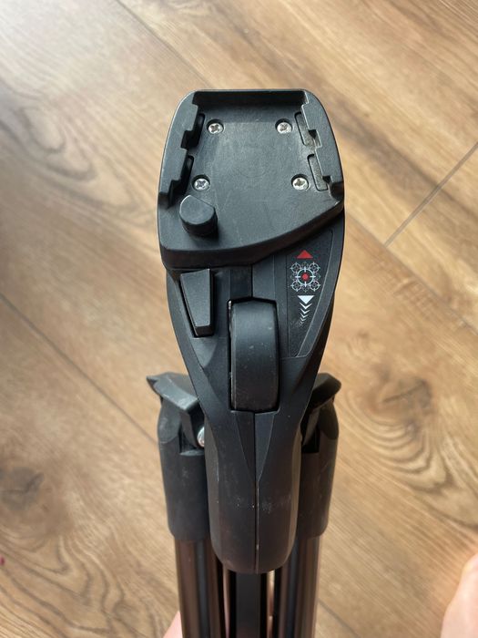 Statyw Manfrotto Compact w bardzo dobrym stanie