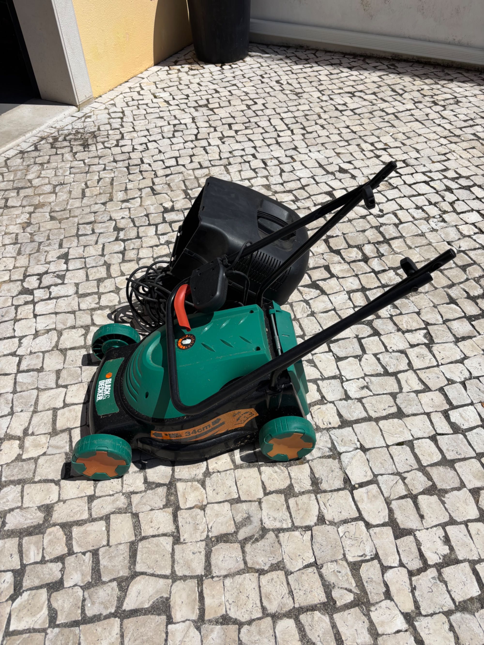 Máquina de cortar de relva + extensão
