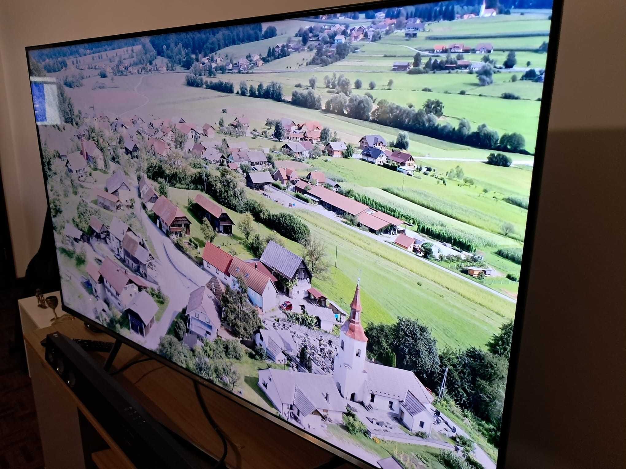 TV Hisense Ultra HD 4K 55" – Modelo 55U7QF - Perfeito estado!