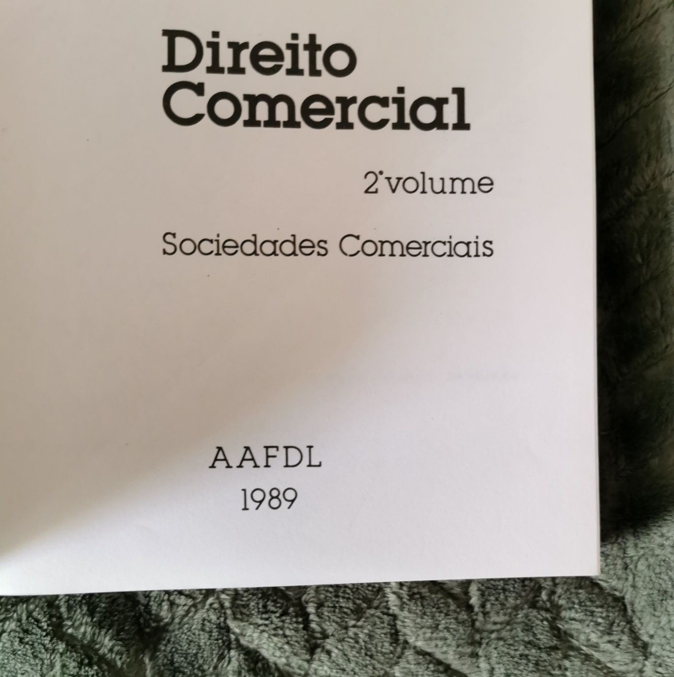 Livros Jurídicos / Direito 1 = 5€ / 10 = 40€