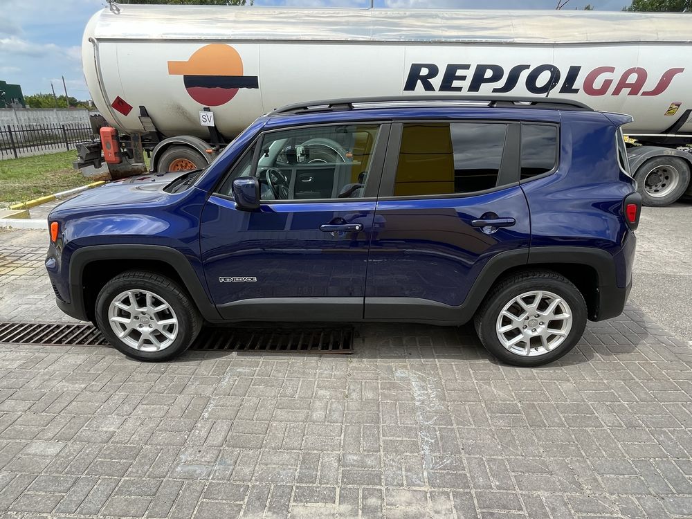 Jeep Renegade 2,4 автомат 4х4 гарний стан