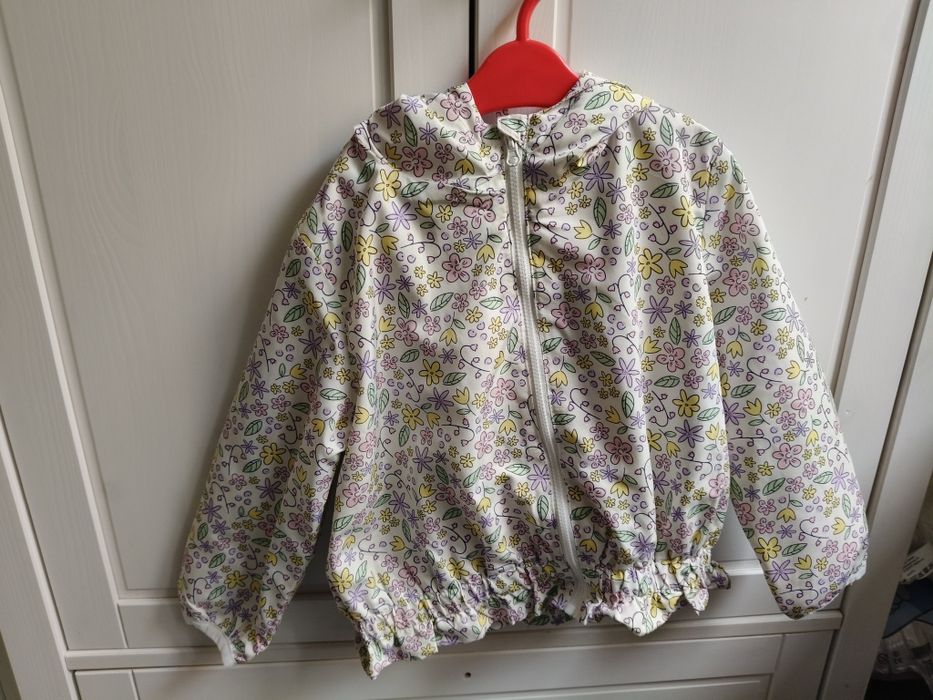 Kurtka dla dziewczynki r.98