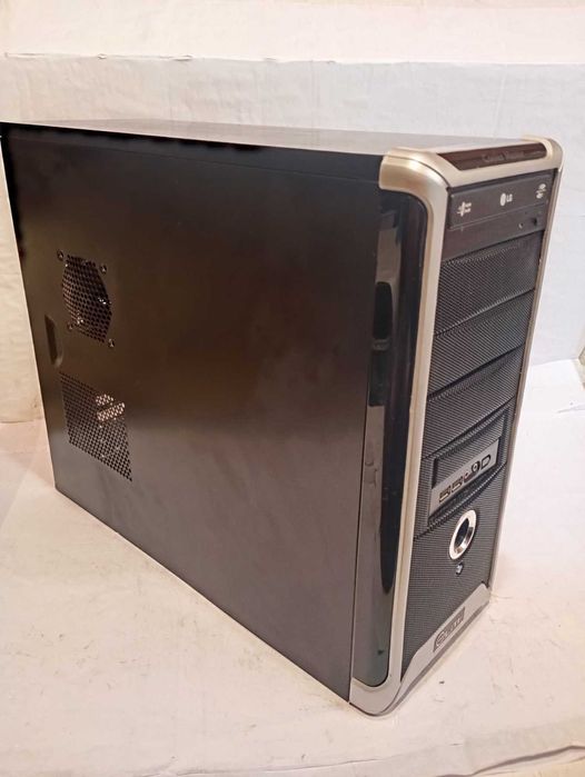 Корпус ПК Cooler Master,большой и тяжелый!