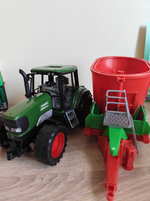 Traktor zabawka Power z przyczepą