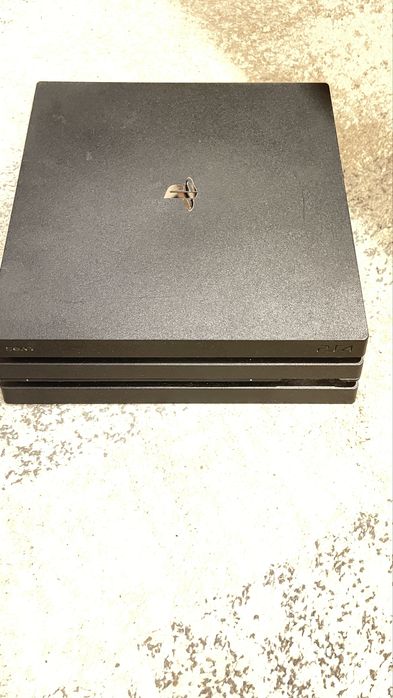 PlayStation 4 pro 1 TB