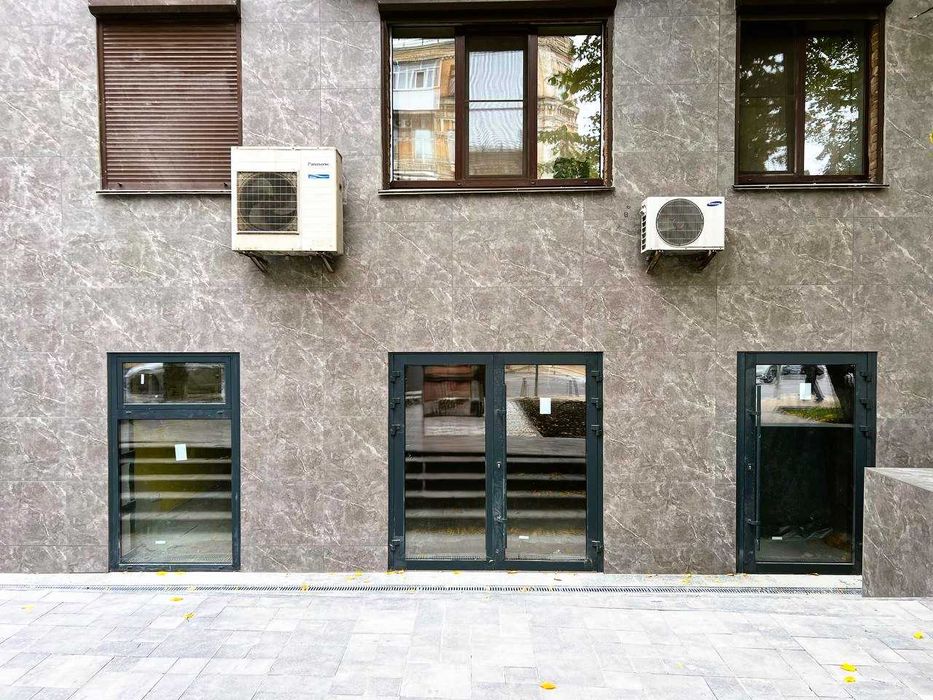 51м2 / Оренда торгівельної площі / Університет